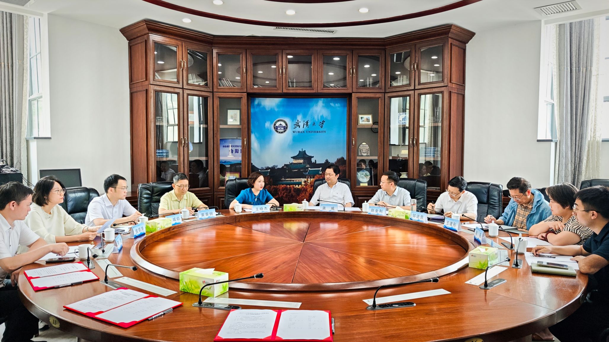 武汉大学与广州市白云区共建“招才引智服务站”