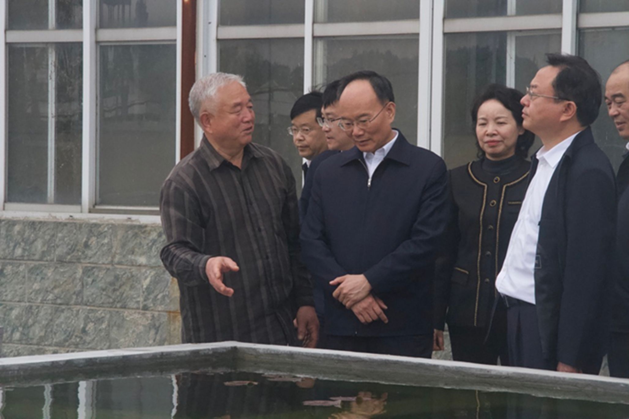 湖北省人大常委会副主任徐文海调研梁子湖生态站