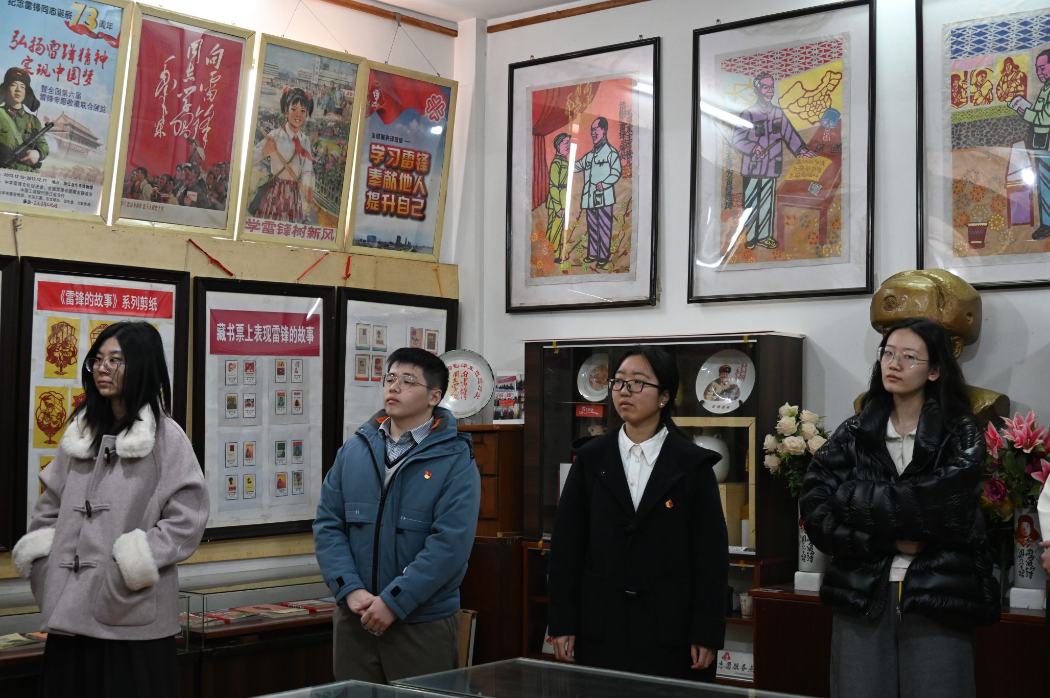 学雷锋月，“研途”党员先锋服务队开展系列主题实践活动