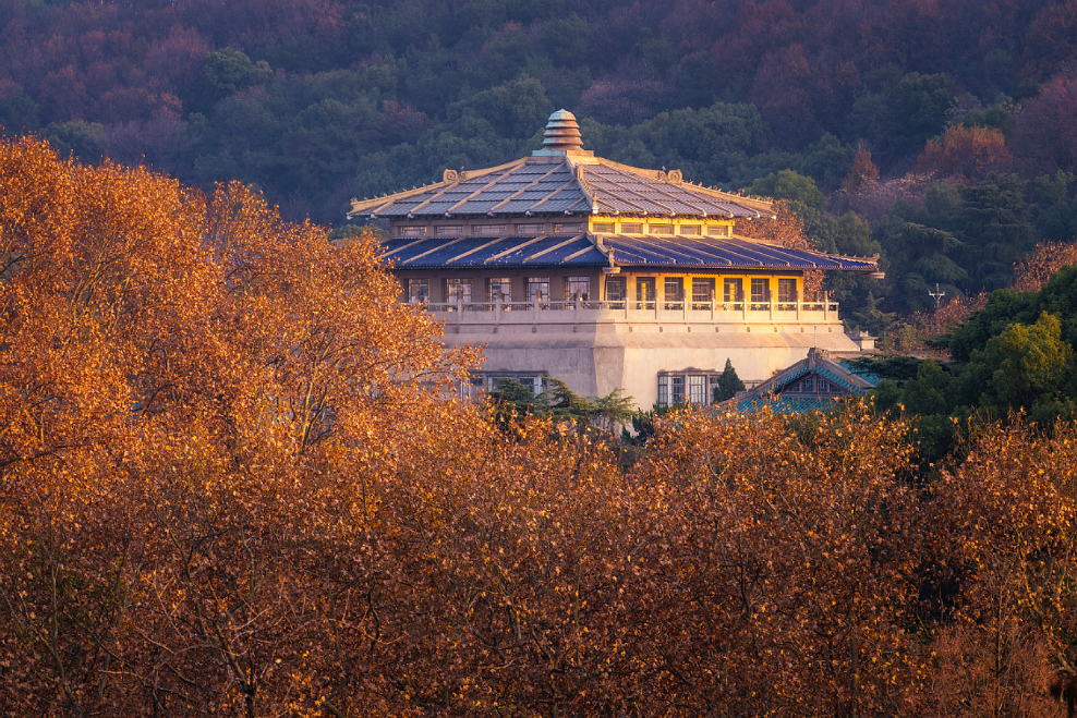 武汉大学离退休工作处荣获全国老干部工作先进集体