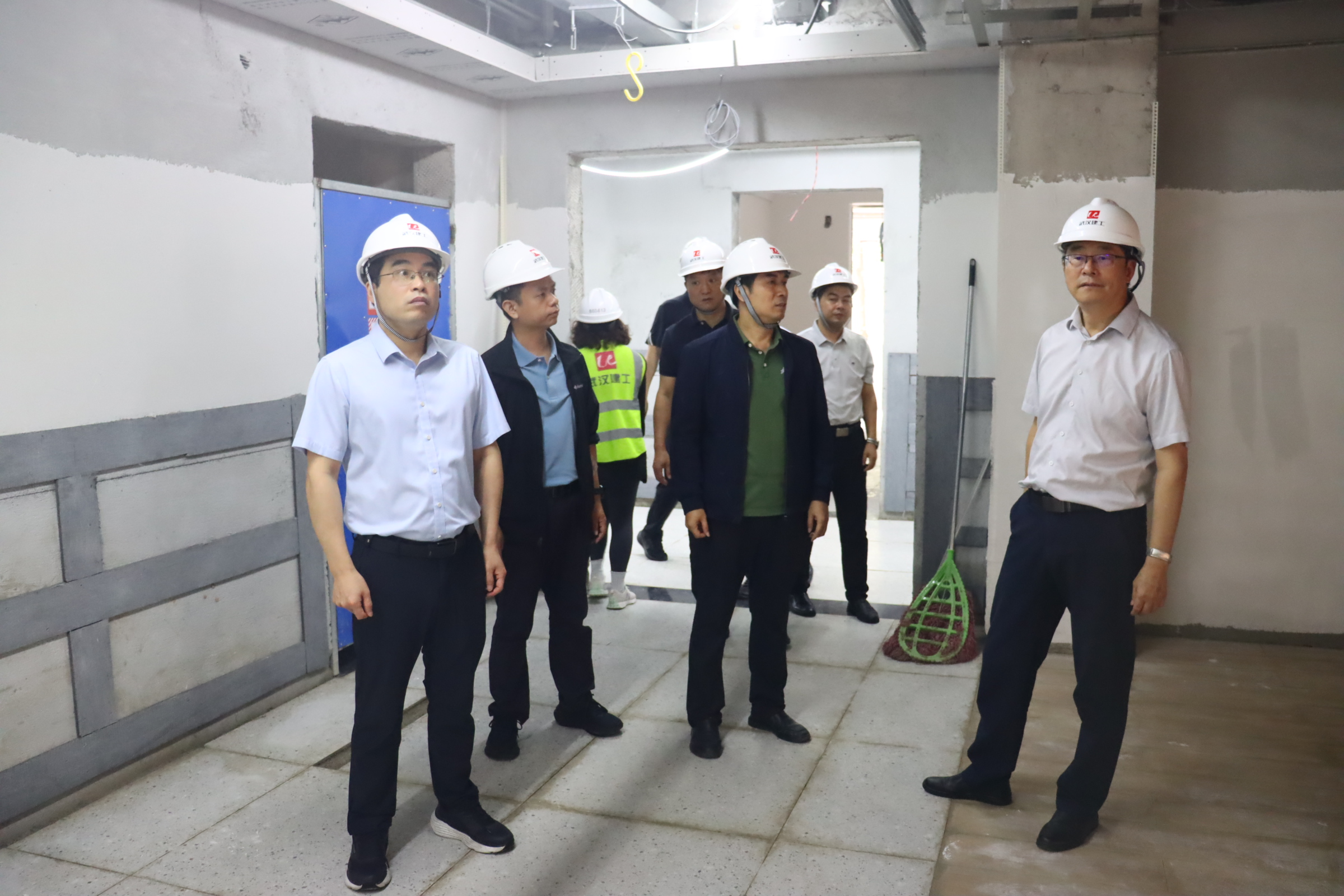 学校开展中秋国庆节前安全检查