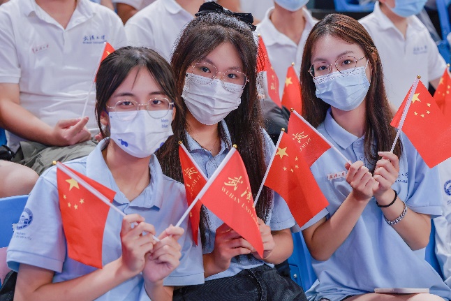 本科新生开学典礼庄严宣誓:武大有我,强国有我!