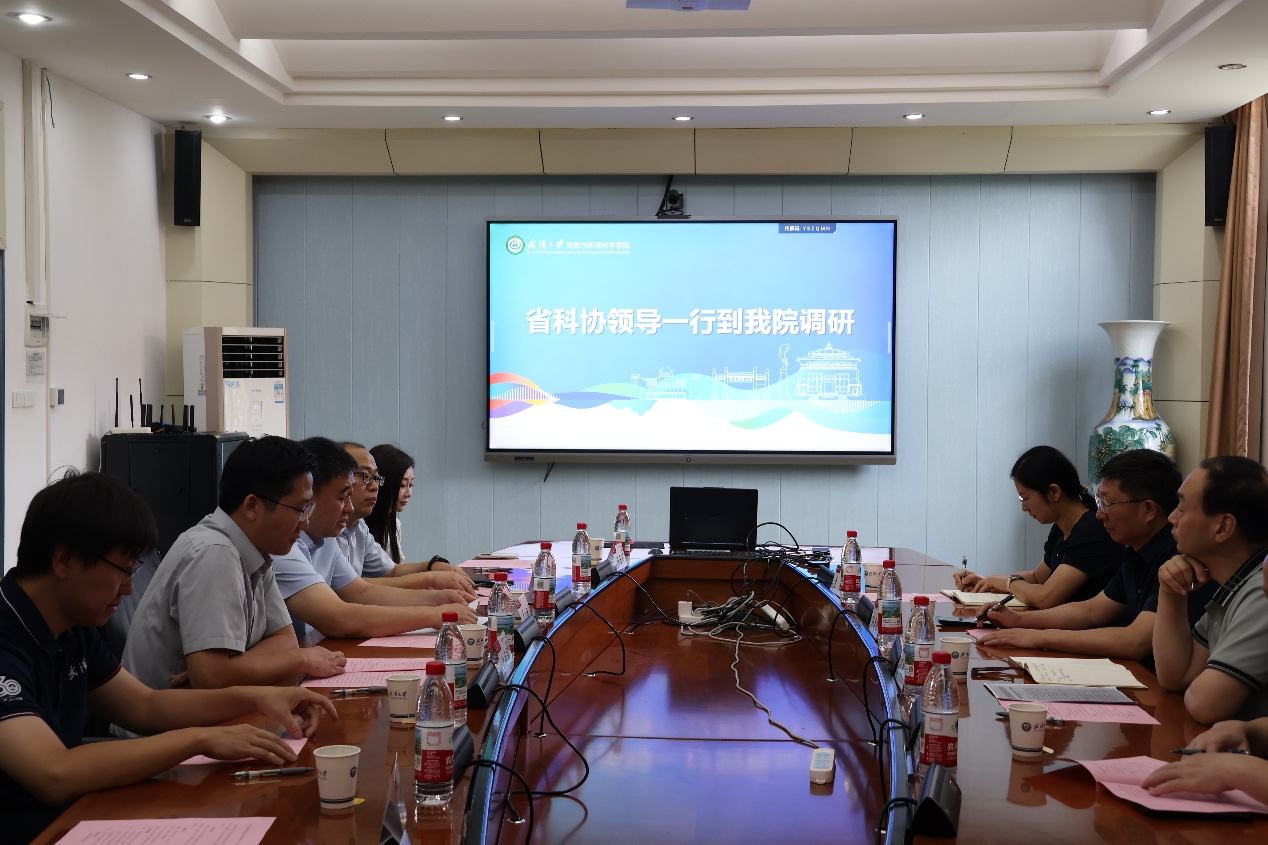 湖北省科协副主席孙建刚来校调研太阳能吸管土壤脱盐技术及科技援疆工作
