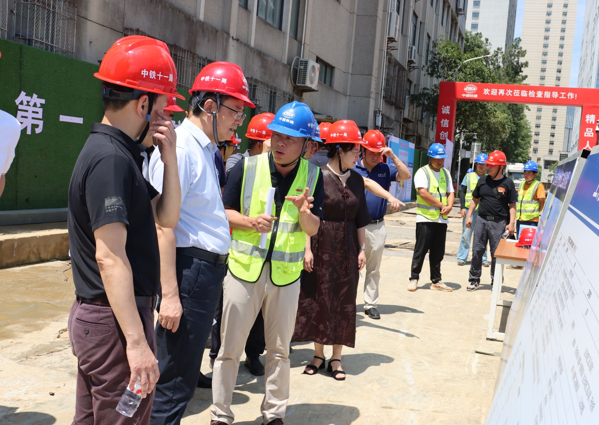 学校开展暑假前校园安全检查