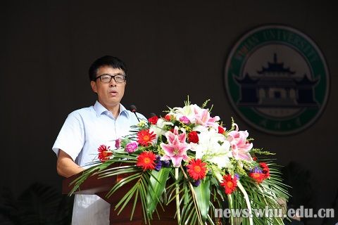 2013.9.9开学典礼 尚永亮.JPG